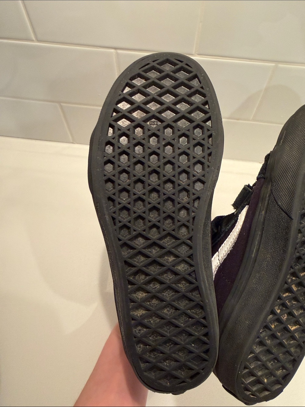 Vans Little Kids Sk8-Mid V Shoe Black and White Velcro Shoes! Size 1.5 - Picture 10 of 10
